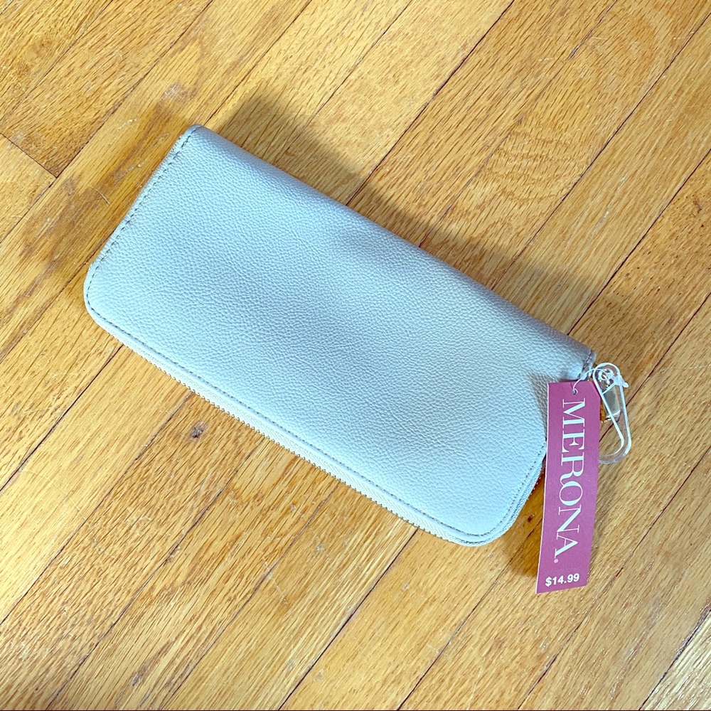 Zip around wallet